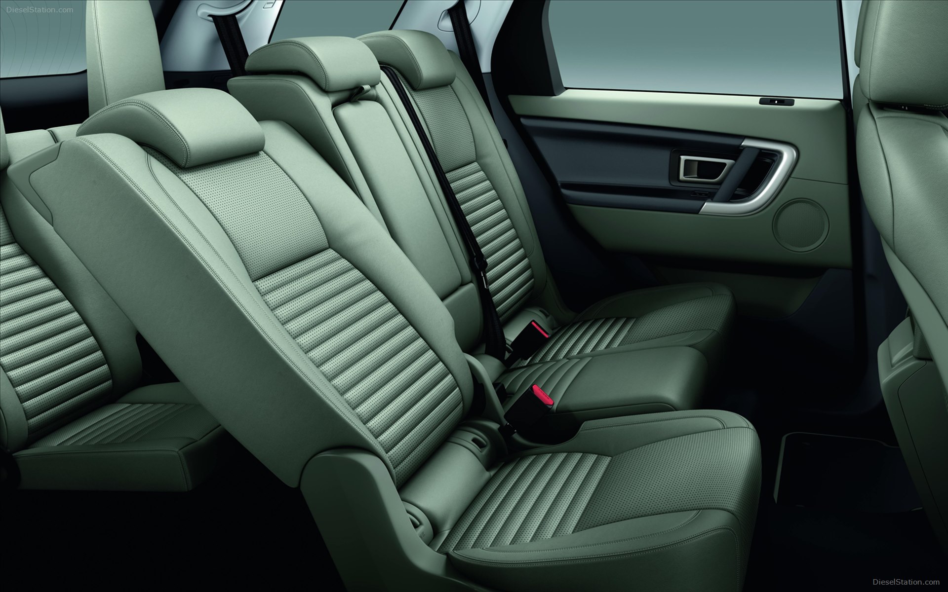 Land Rover Discovery Sport 2015